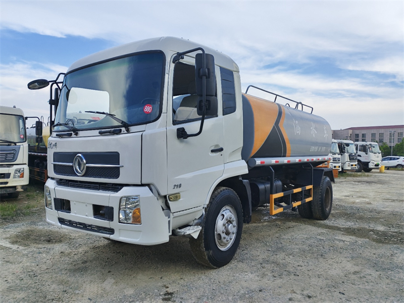 沒有手續(xù)12方灑水車低價處理，所有功能正常